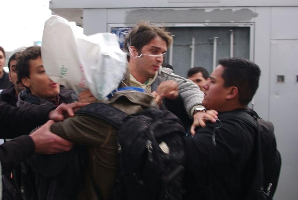 Γιατί επιτέθηκαν οι Τούρκοι στους Αμερικανούς ναύτες στην Κωνσταντινούπολη (VIDEO)