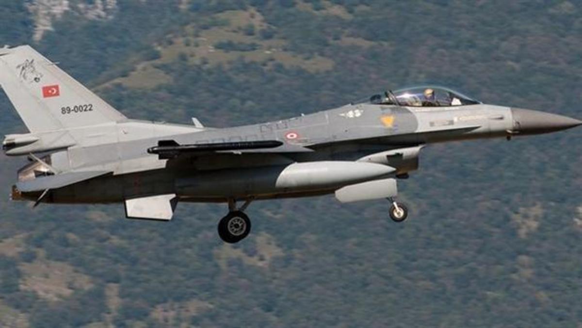 Συρία: Απειλεί με κατάρριψη τουρκικά αεροσκάφη που θα παραβιάσουν το εναέριο χώρο της