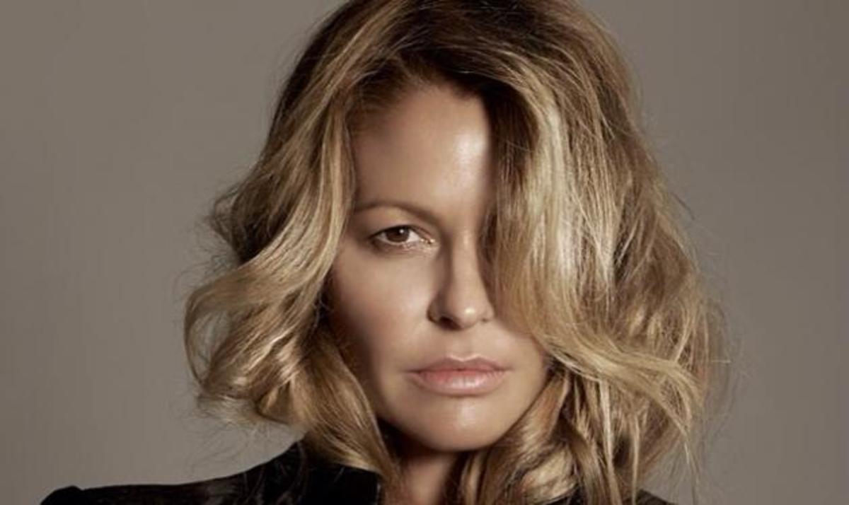 Η Τζένη Μπαλατσινού έχει γενέθλια! Σε ποιους στέλνει… ραβασάκι;