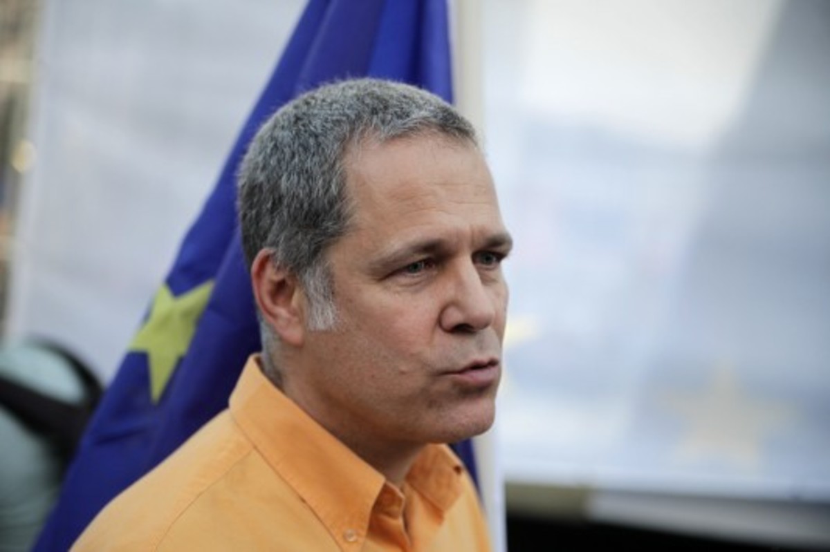 Τζήμερος: Ίσως το tweet μου ανάγκασε τον Τσίπρα να υπογράψει… Θα τους βγάζαμε με κλωτσιές από το Μαξίμου
