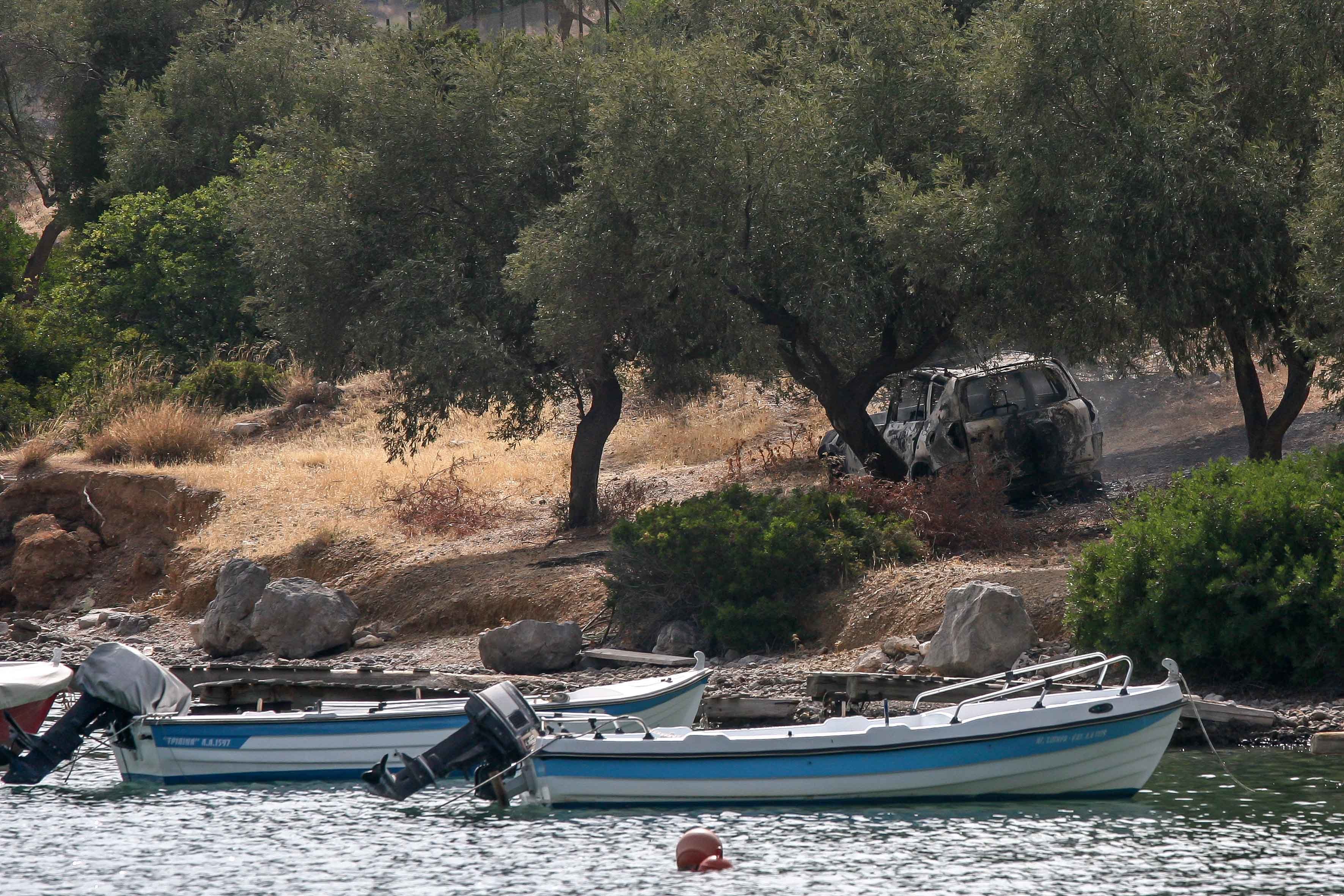 “Άρωμα” γυναίκας στη τη ληστεία στο Δίστομο – Ήταν η οδηγός στο τζιπ με το οποίο διέφυγαν οι δράστες – Ο ρόλος του τέταρτου ατόμου