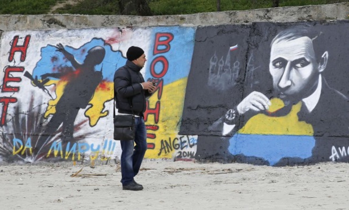 Ουκρανία: Η Ρωσία αρνείται ότι σχεδιάζει επέμβαση