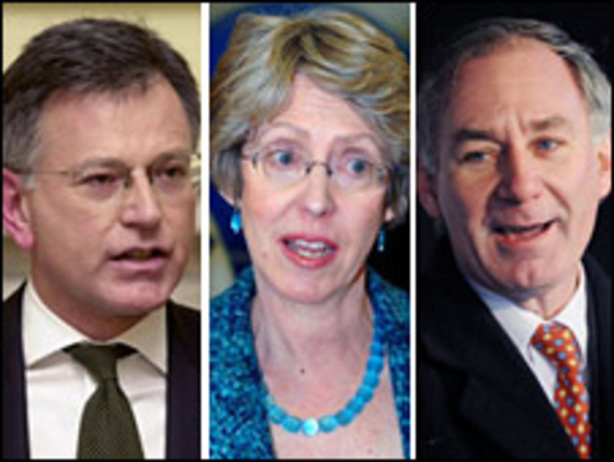 Οι τρεις πρωην υπουργοί που διαγράφηκαν.