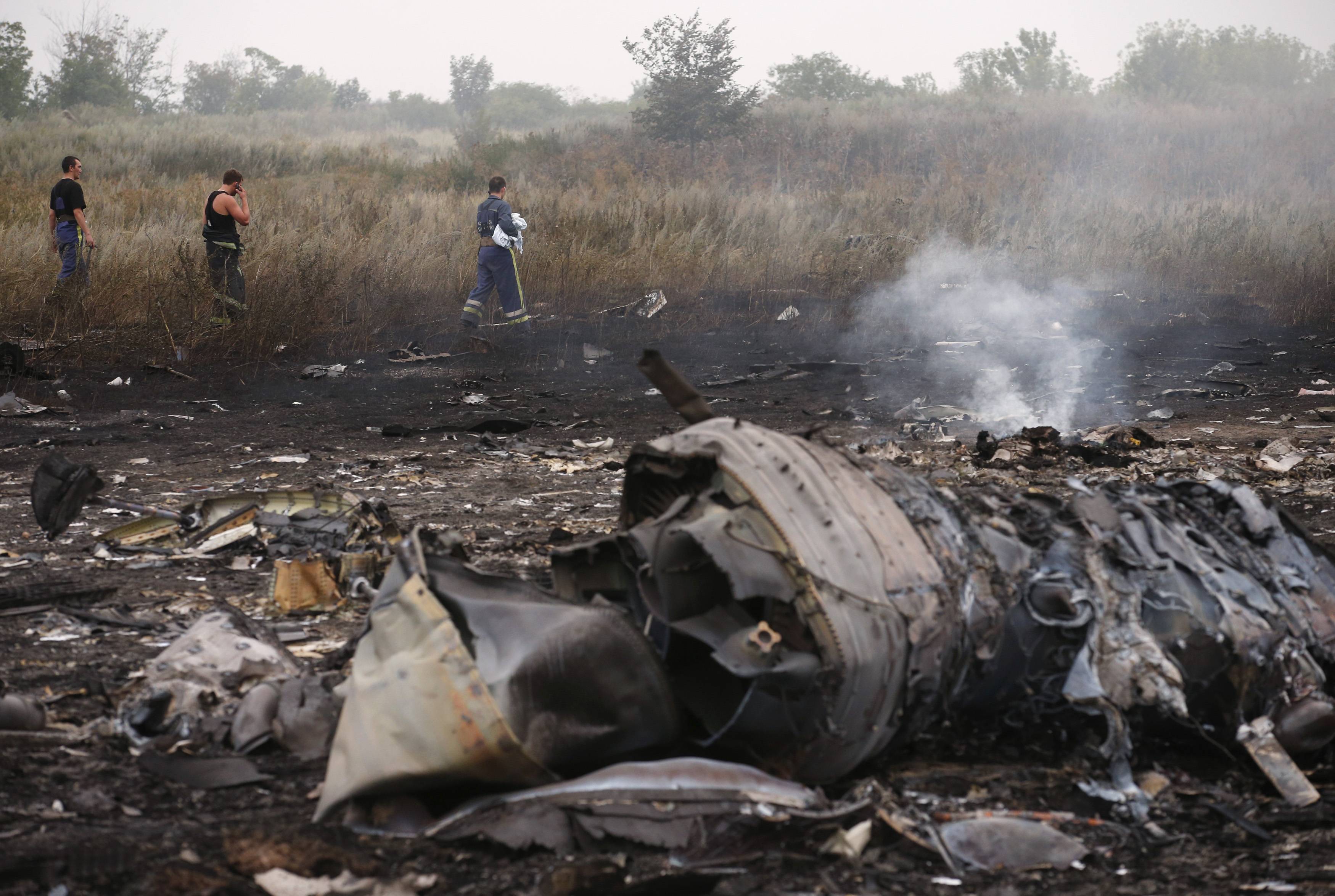 Ήθελαν να ρίξουν το αεροπλάνο του Πούτιν και κατέρριψαν το Boeing της Malaysia Airlines; Άφωνος ο πλανήτης απ’ την πολύνεκρη συντριβή στην Ουκρανία
