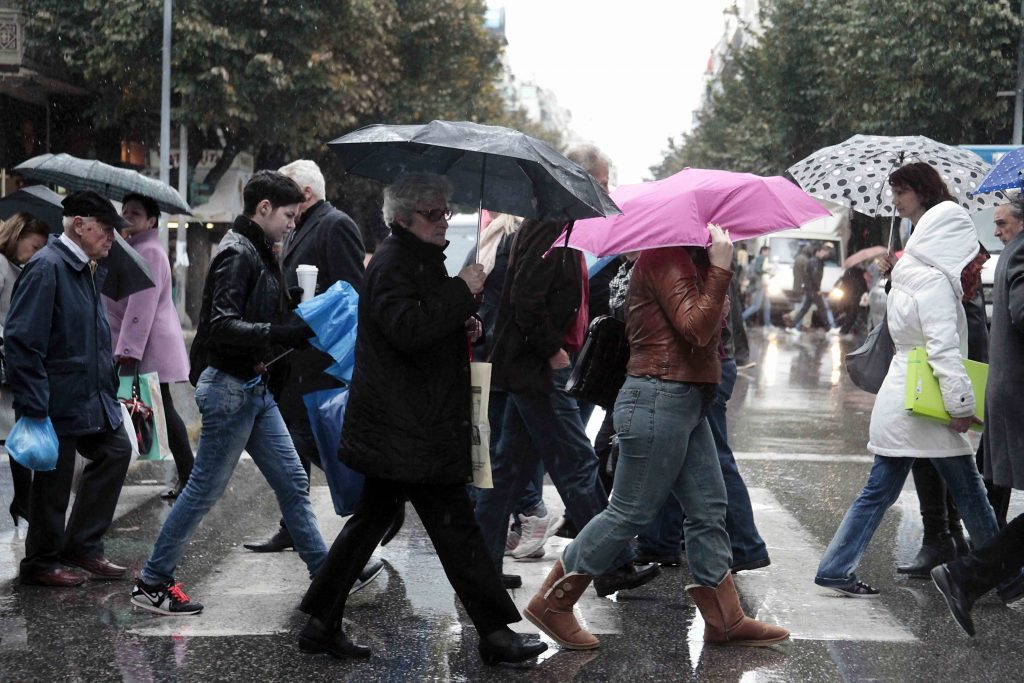 Νέες καταιγίδες από το βράδυ της Δευτέρας