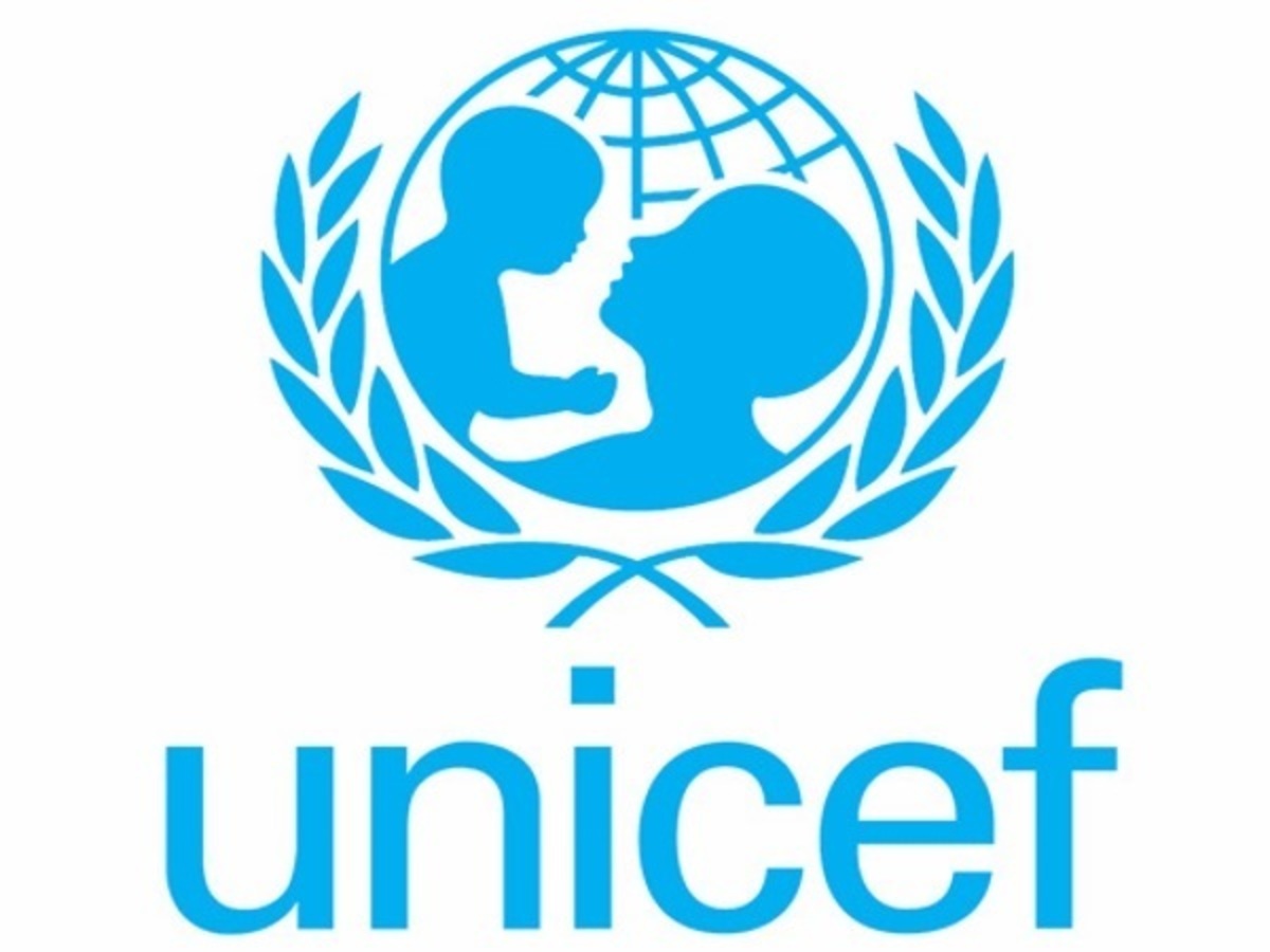 Ένας μαραθώνιος stand up comedy για τους σκοπούς της UNICEF