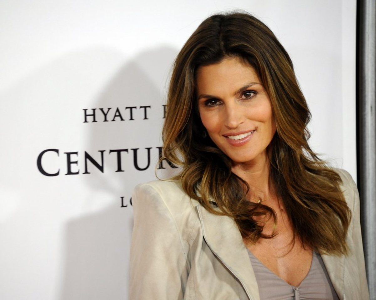 Cindy Crawford: Αποχαιρετά το μόντελινγκ – Αφήνει διάδοχο τη φτυστή κόρη της! (ΦΩΤΟ)