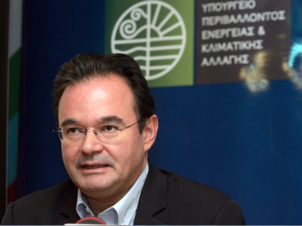 O αρμόδιος υπουργός Γ. Παπακωνσταντίνου