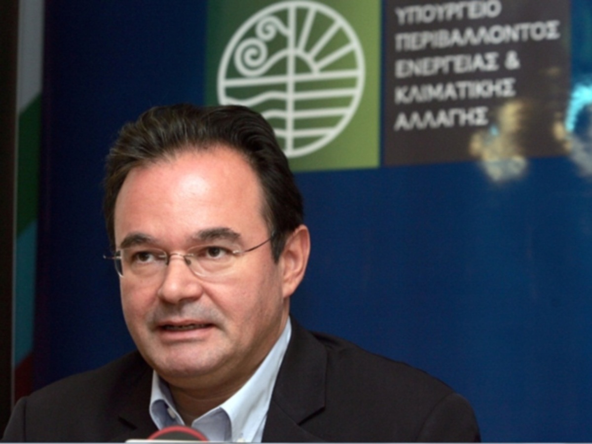 O αρμόδιος υπουργός Γ. Παπακωνσταντίνου