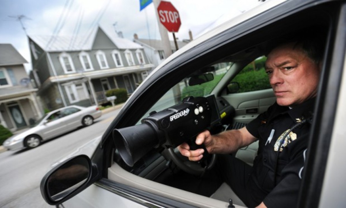 Το σινιάλο με τα φώτα για μπλόκο της αστυνομίας είναι πλέον νόμιμο στις ΗΠΑ