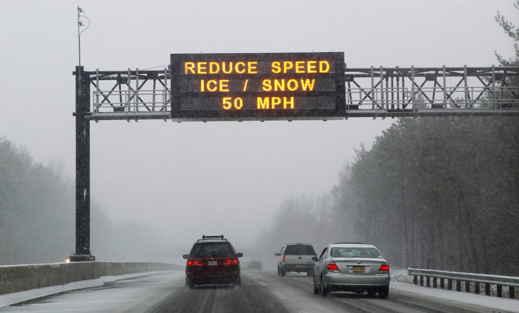 Χάος στα αεροδρόμια των ΗΠΑ λόγω χιονοθύελλας