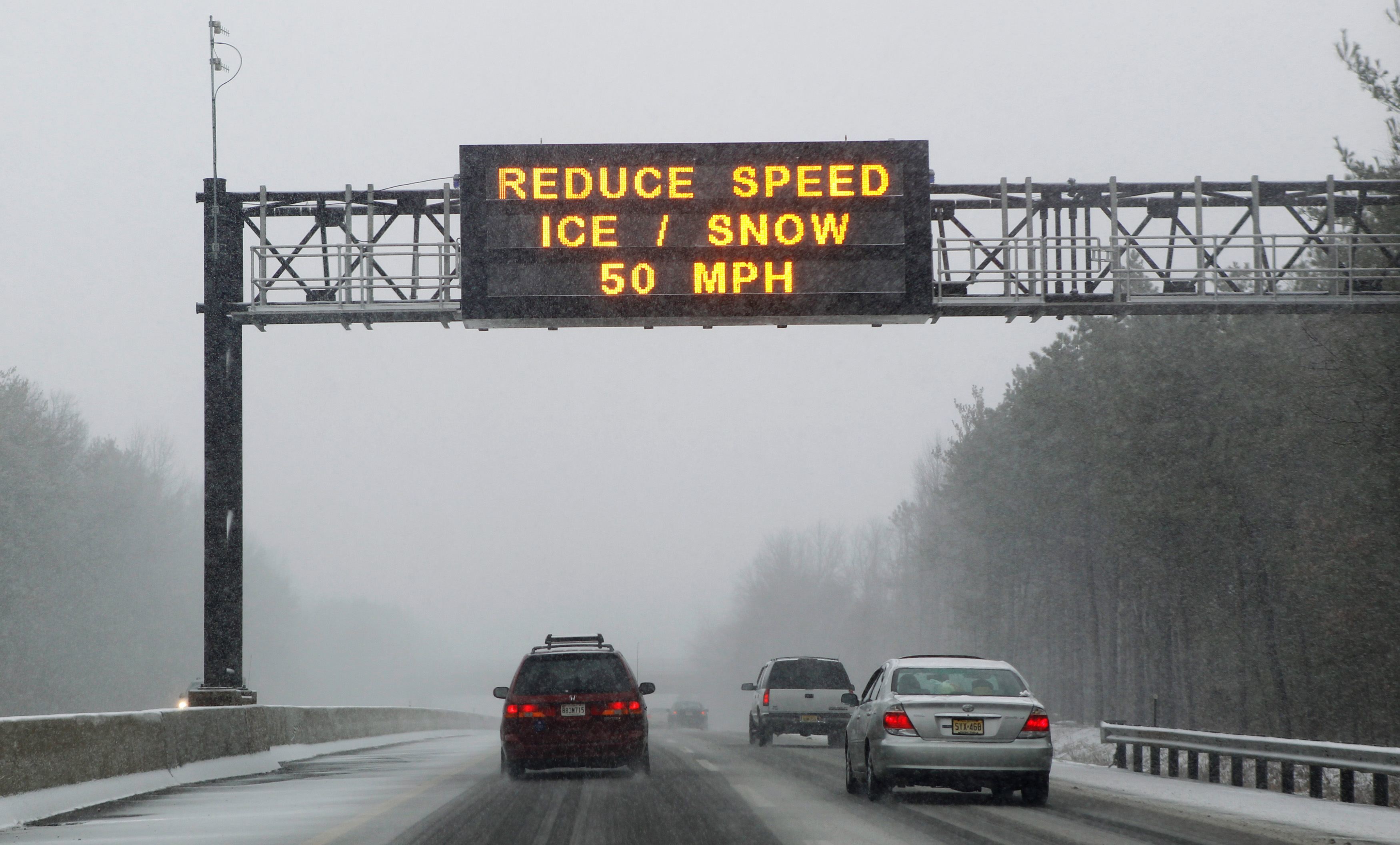 Χάος στα αεροδρόμια των ΗΠΑ λόγω χιονοθύελλας