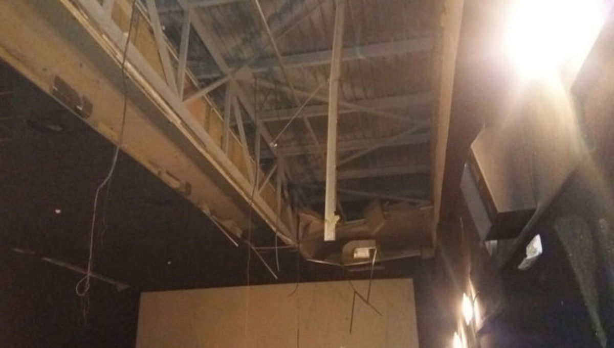 Κατέρρευσε οροφή σε κινηματογράφο κατά τη διάρκεια προβολής! – Φωτογραφίες