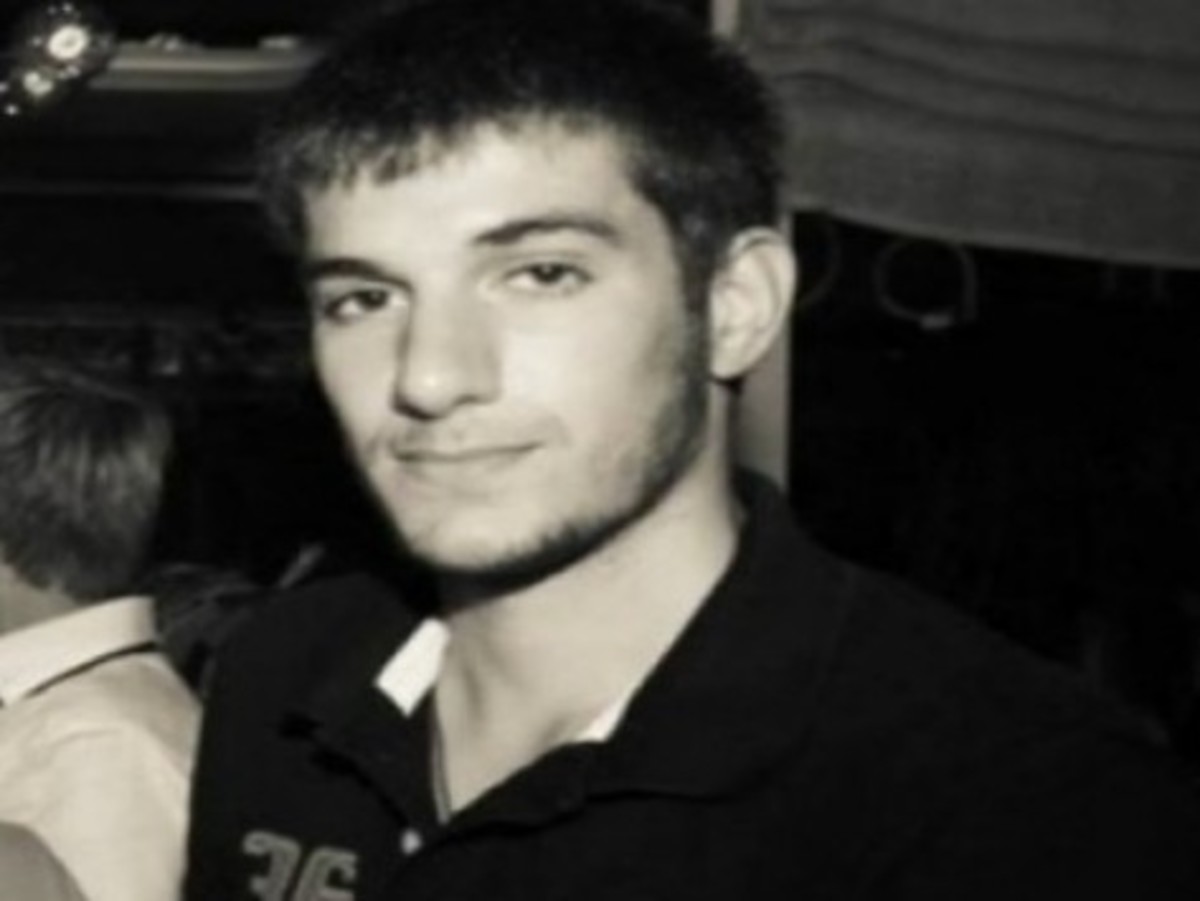 Τα κρίσιμα λεπτά που “άλλαξαν” τον Βαγγέλη Γιακουμάκη – Είδα “άλλον άνθρωπο” λέει ο συγκάτοικός του