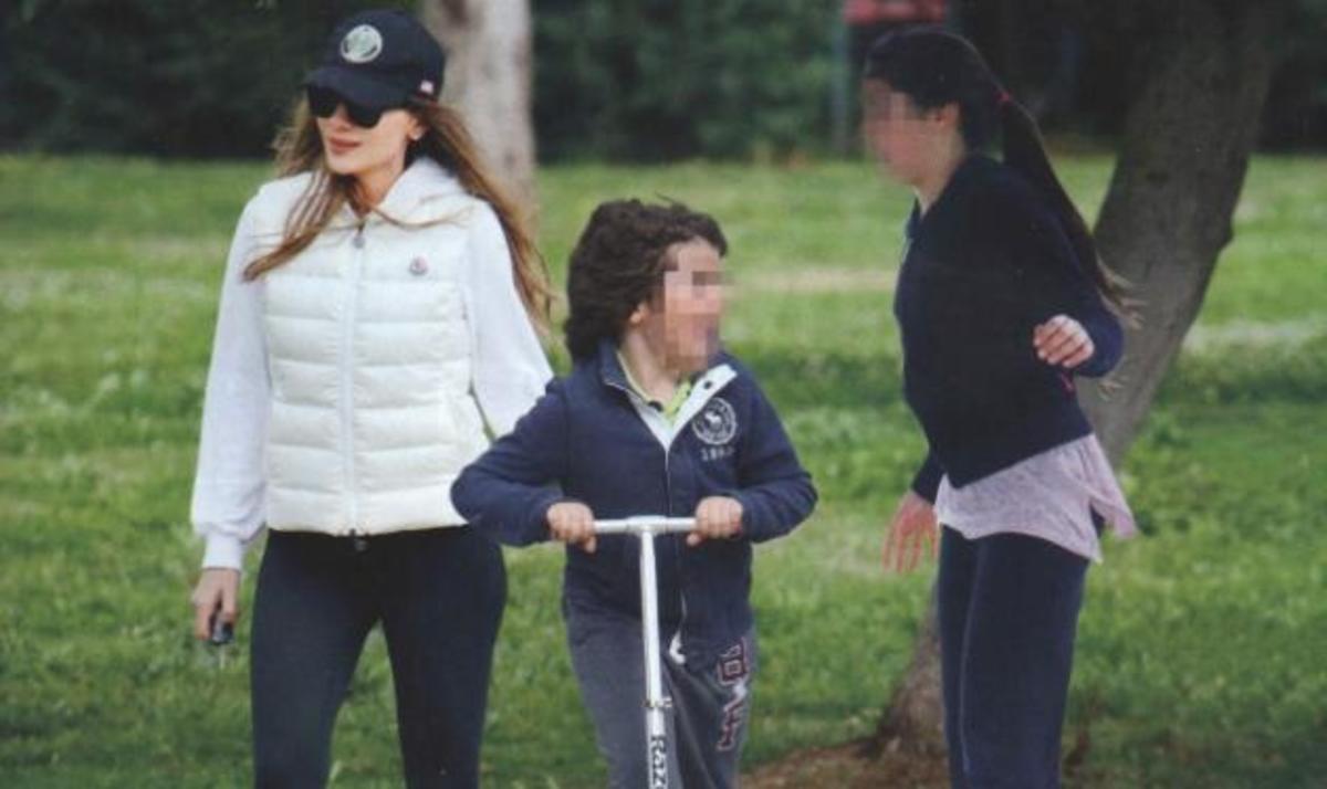 Δέσποινα Βανδή: Στο πάρκο με τα παιδιά της!