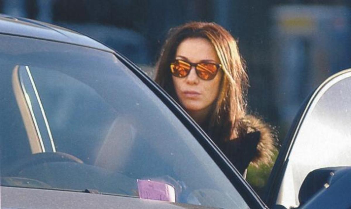 Δέσποινα Βανδή: Το παράνομο παρκάρισμα και η κλήση στη Γλυφάδα!