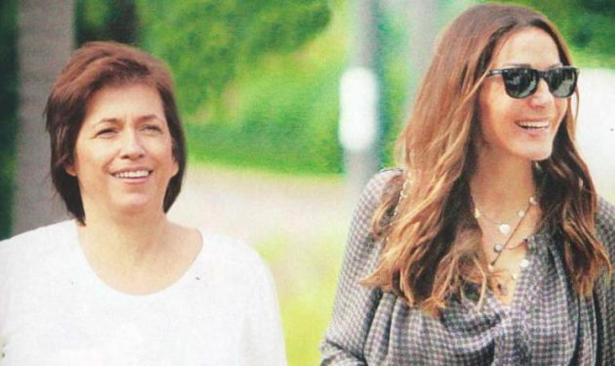 Δέσποινα Βανδή: Εμφάνιση με την κουνιάδα της!