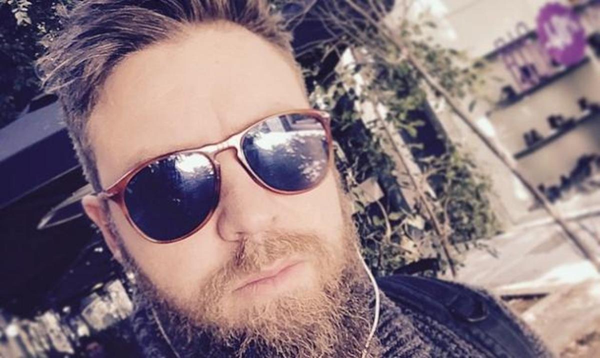 Ξέσπασε ο Γιάννης Βαρδής: “Ήρθαν στην κηδεία του πατέρα μου για…”