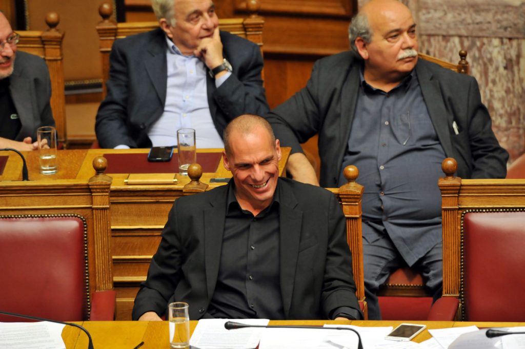 Ο Βαρουφάκης υπενθυμίζει με tweet στον Σαμαρά τι έλεγε το 2011