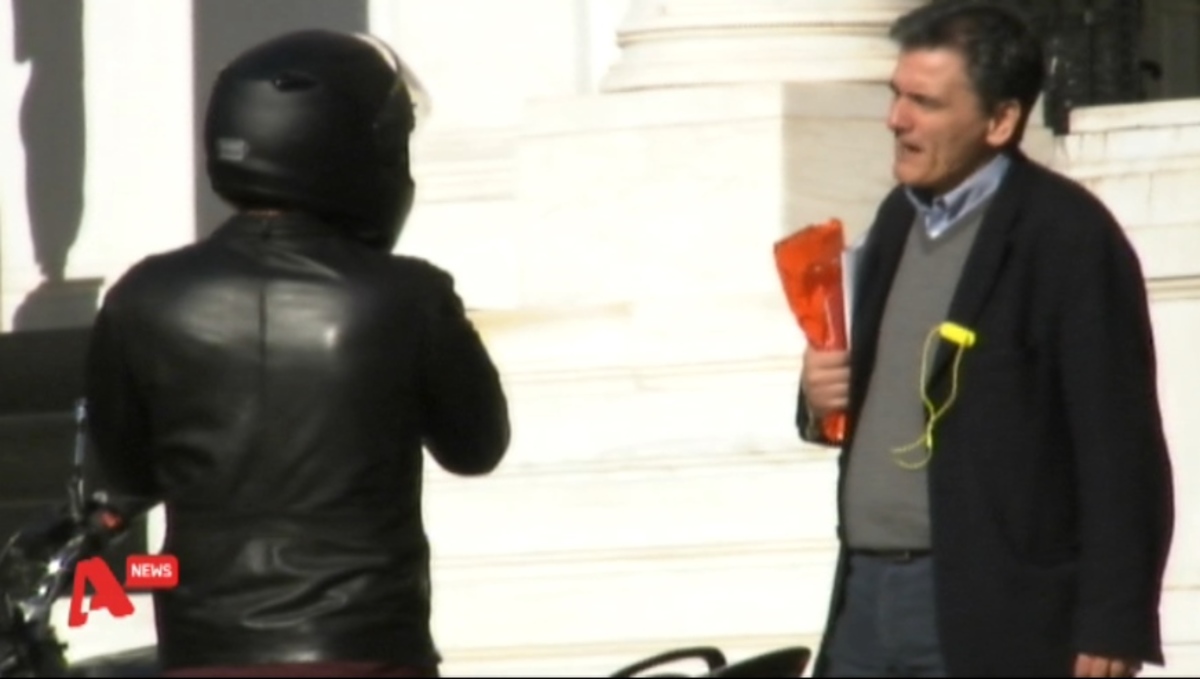 Καβάλησαν τη μηχανή…