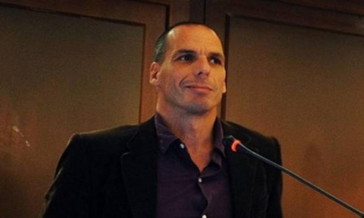 Βαρουφάκης: Ποτέ η Ελλάδα δεν ήταν πιο χρεοκοπημένη – Να σταματήσει να αποπληρώνει το χρέος