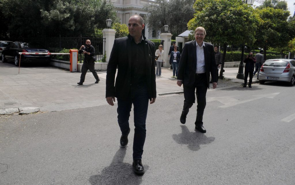 “Τρέχουν” για το πολυνομοσχέδιο με τα μέτρα – Έκτακτη σύσκεψη της ομάδας διαπραγμάτευσης στη Βουλή