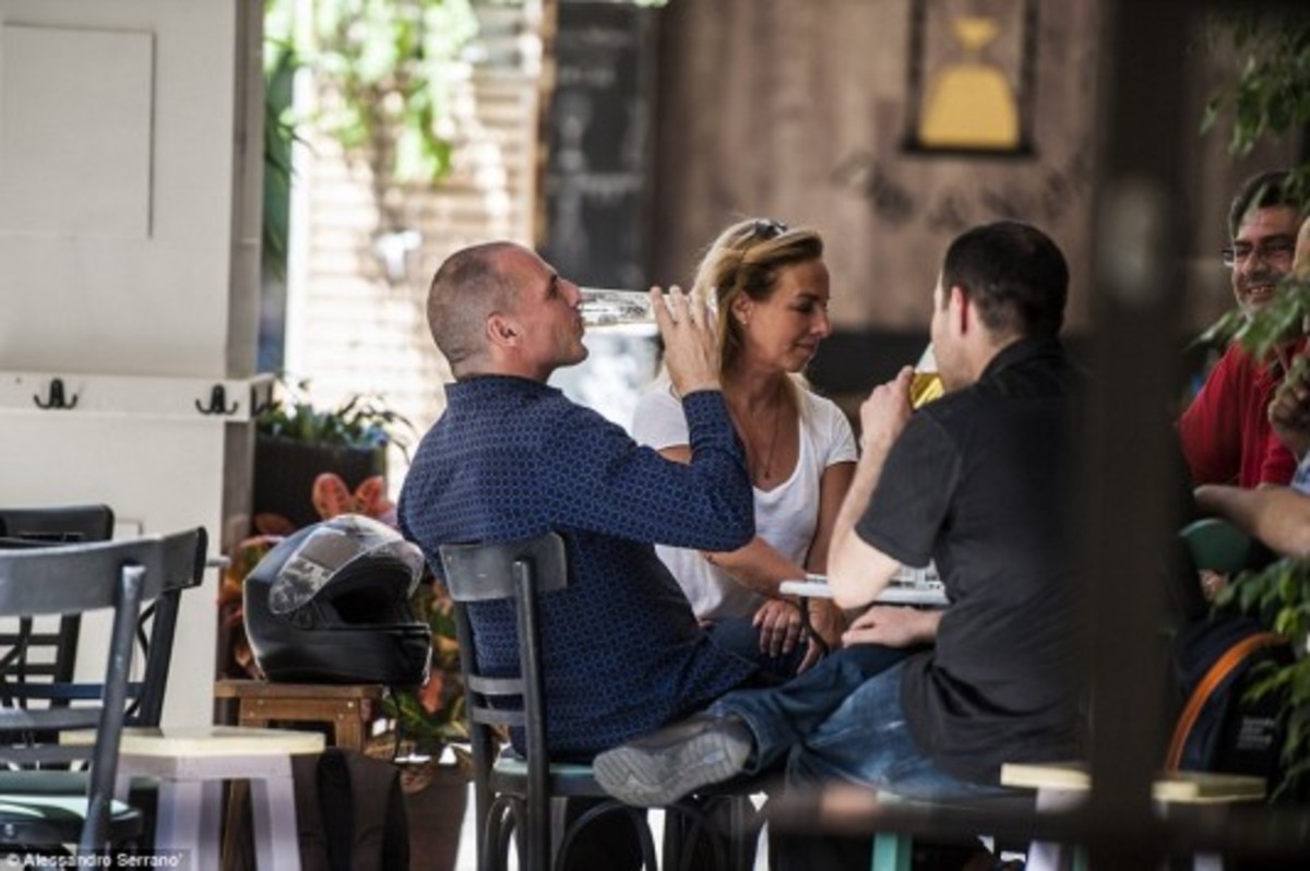 Οι μπύρες του Βαρουφάκη