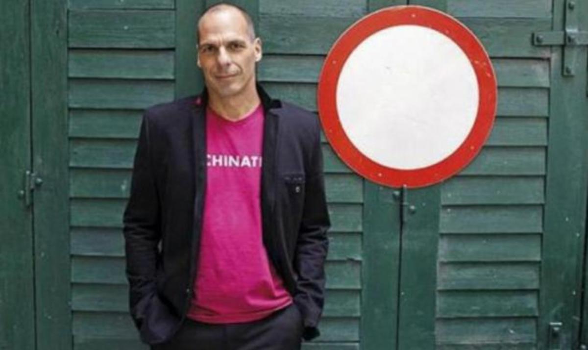 O Γιάνης Βαρουφάκης πόζαρε με ξανθιά παρουσιάστρια του Alpha! ΦΩΤΟ