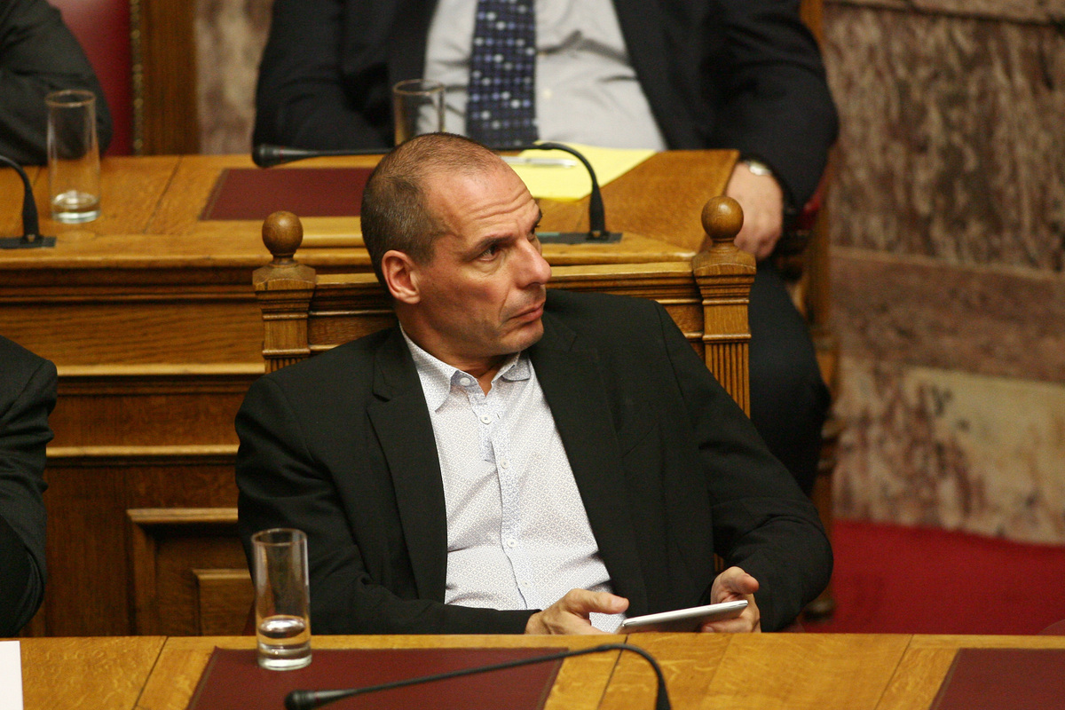 Αποκάλυψη Βαρουφάκη: Μας πιέζουν για πλειστηριασμούς στην πρώτη κατοικία – Τα επιχειρήματα των δανειστών