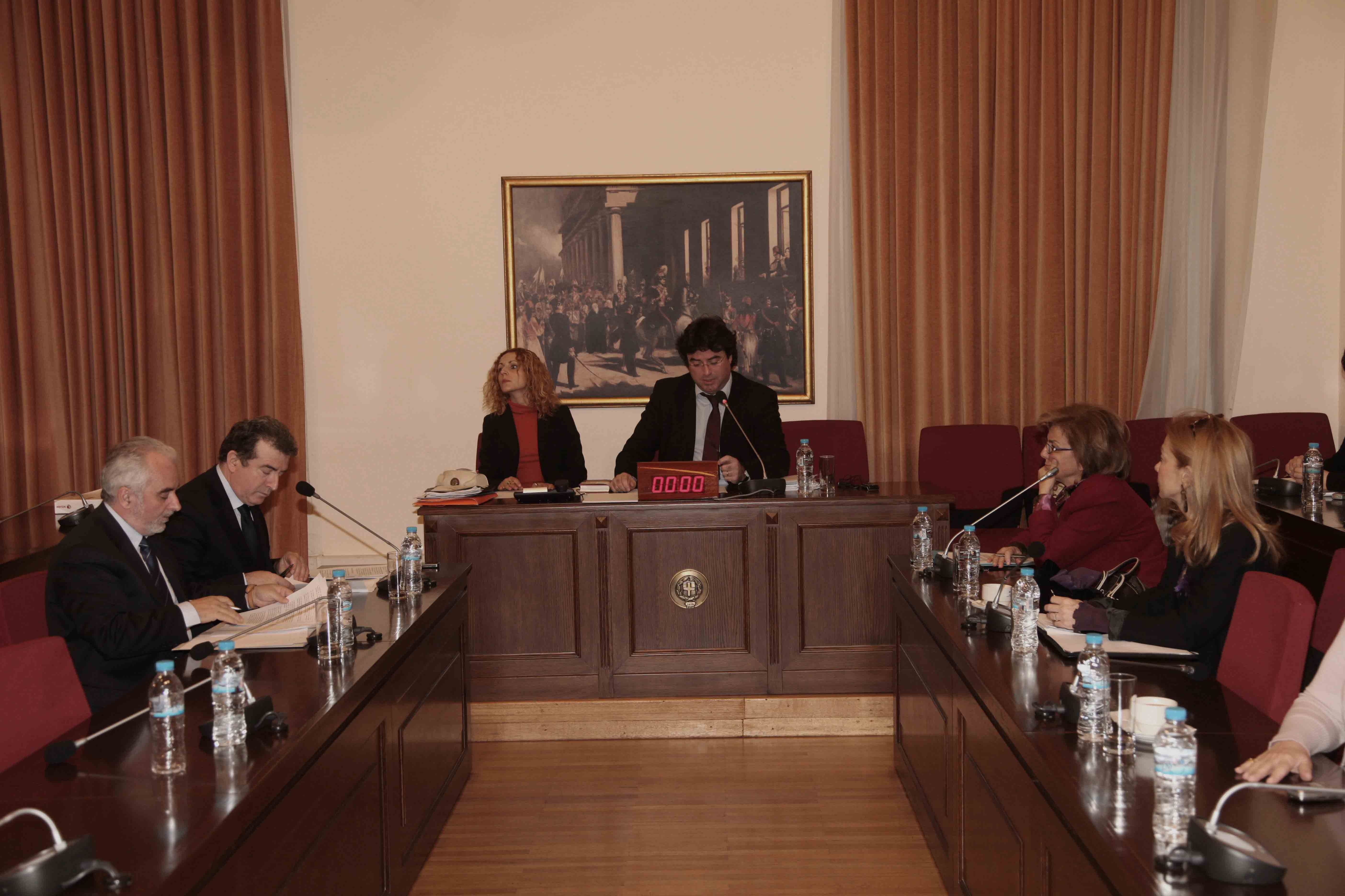 Από συνεδρίαση της επιτροπής ισότητας ΦΩΤΟ EUROKINISSI