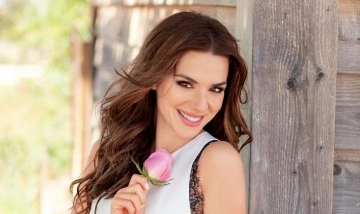 Η Βάσω Λασκαράκη αποκαλύπτει γιατί δεν θέλει να κάνει θρησκευτικό γάμο με τον Τσιμιτσέλη!