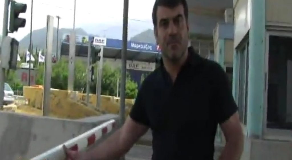 Αχαϊα: Επεισόδιο στα διόδια με πρωταγωνιστή τον Κώστα Βαξεβάνη – Δείτε το βίντεο!