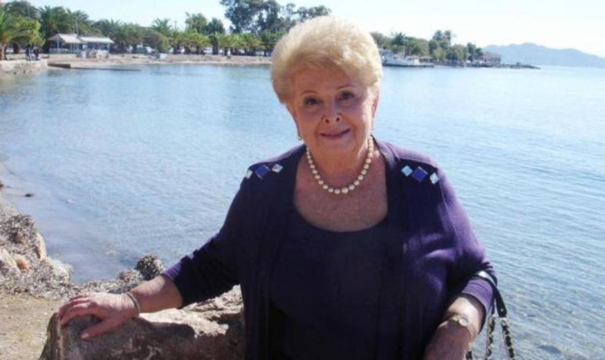 Βέφα Αλεξιάδου: Πέθανε και η αδερφή της – Όλα όσα είπε για τον θάνατό της