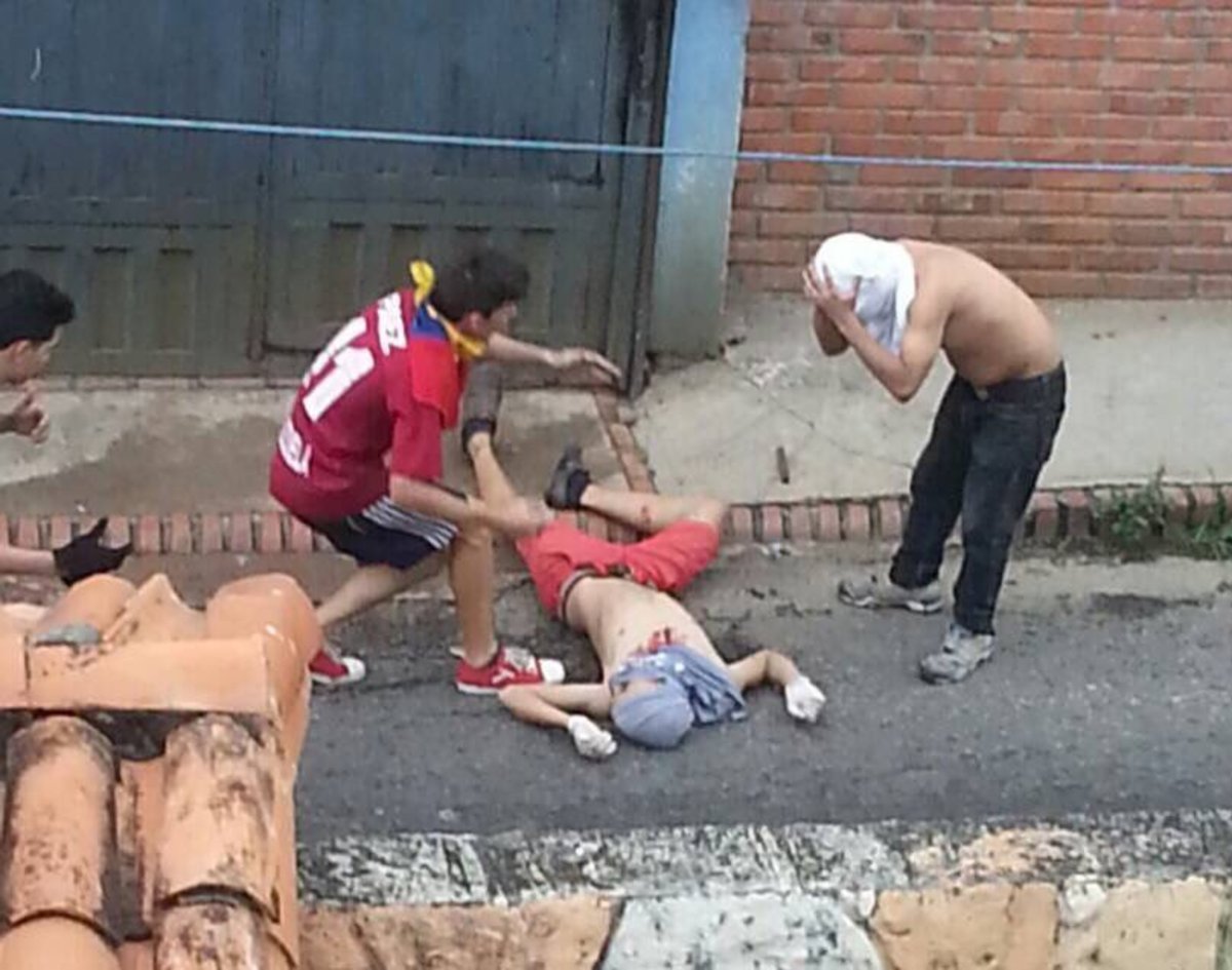 Βία και αίμα στη Βενεζουέλα – Ακόμα δυο νεκροί – Συγκλονιστικές εικόνες [pics, vids]