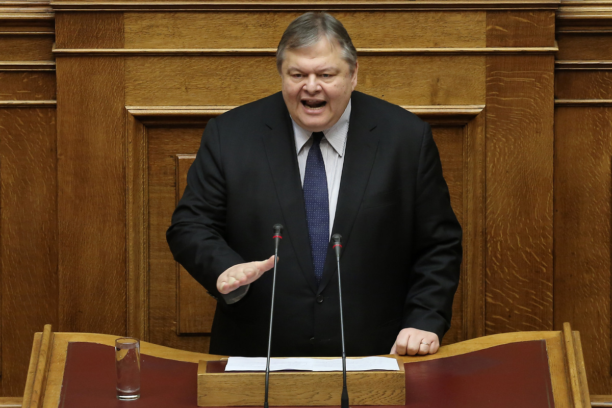 Βενιζέλος κατά ΣΥΡΙΖΑ: Αν ήταν άλλη κυβέρνηση θα ήσασταν πάνω στα έδρανα…
