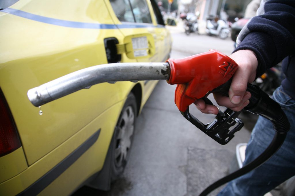 Που θα βρείτε την πιό φτηνή βενζίνη και που,  την πιό ακριβή…