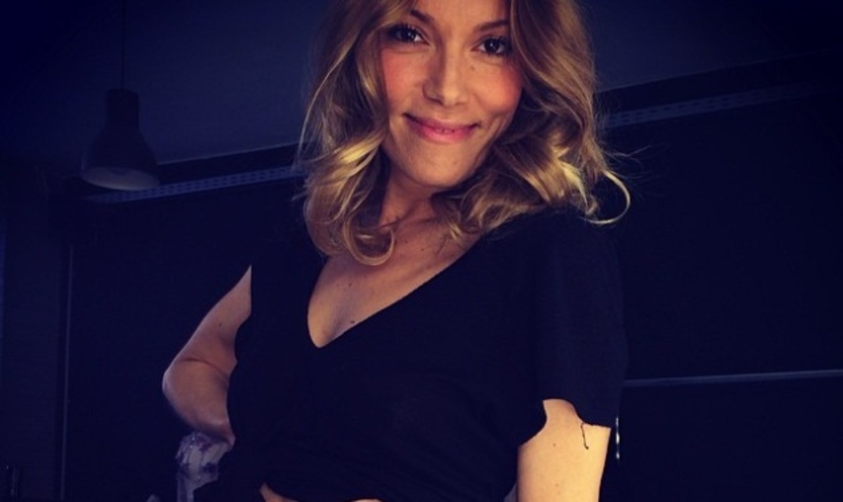 Βίκυ Καγιά: Έκανε body painting!