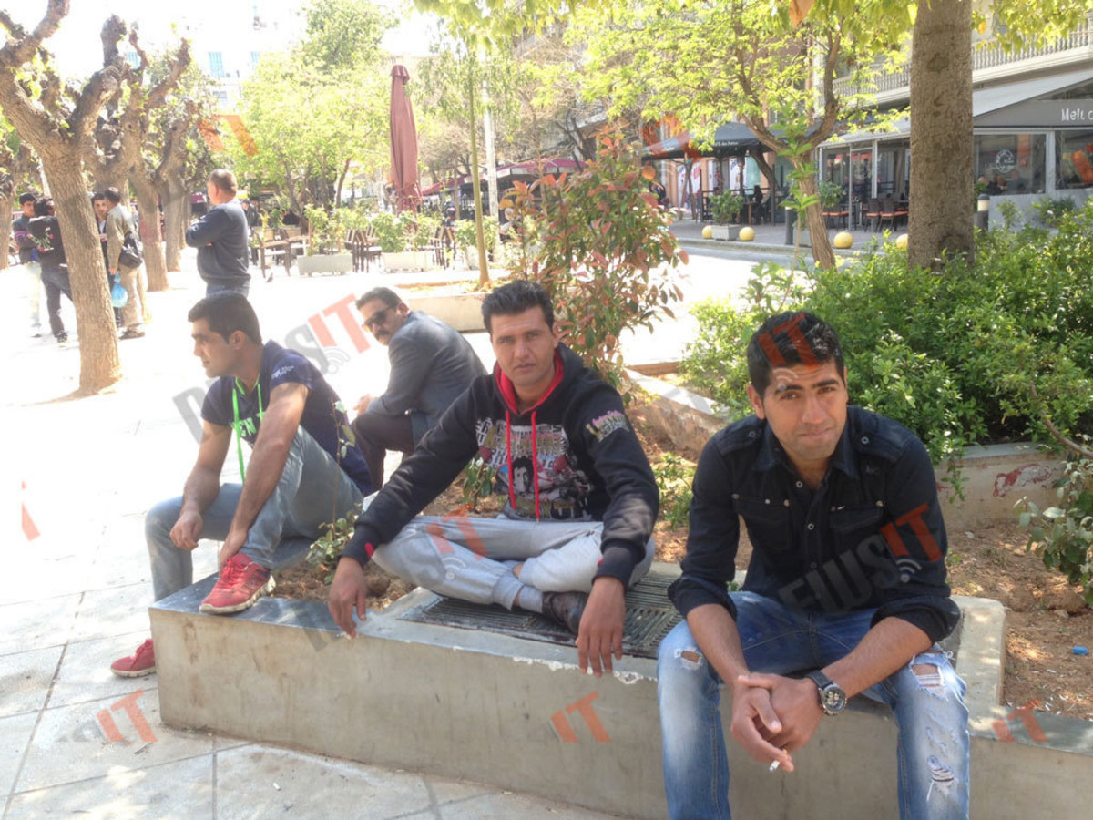 Πυρ ομαδόν από ΝΔ και ΠΑΣΟΚ για την “ηλιοθεραπεία” της Χριστοδουλοπούλου