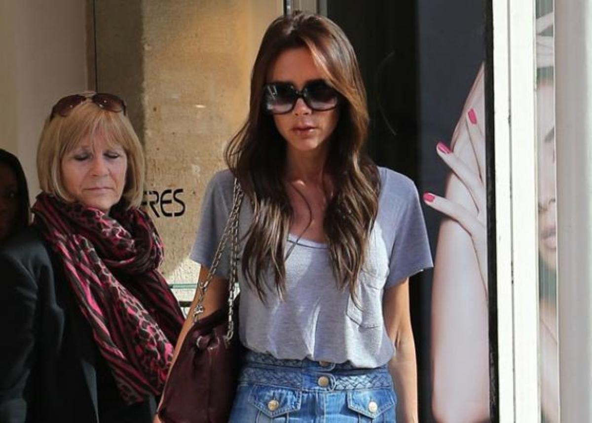 Bρήκα το παντελόνι τζιν της Victoria Beckham! Kάντο δικό σου με ένα “κλικ”!
