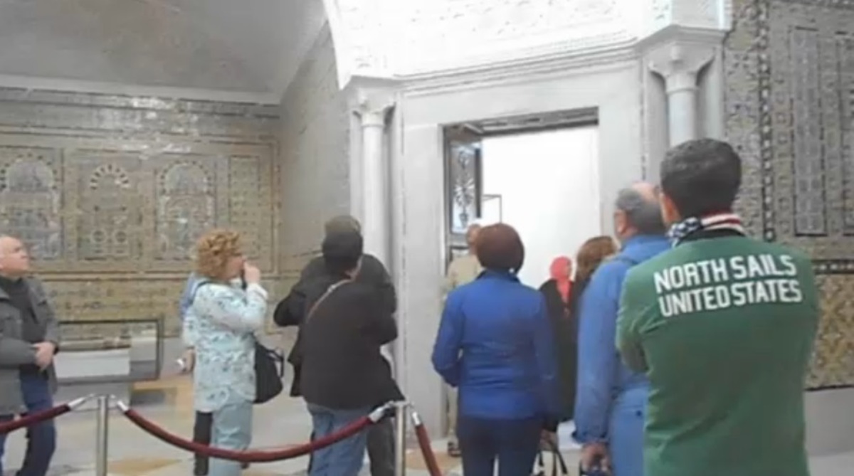 Βίντεο: Η στιγμή που τζιχαντιστές εισβάλλουν στο “Μπαρντό”!