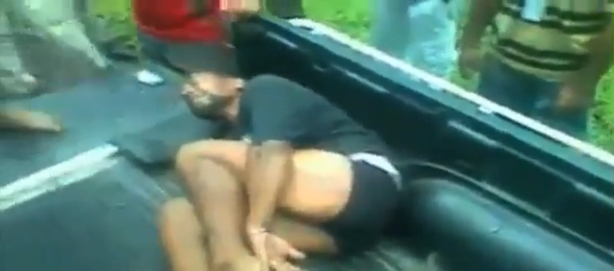 ΒΙΝΤΕΟ – ΣΟΚ: Στρατιώτες βασανίζουν αιχμαλώτους