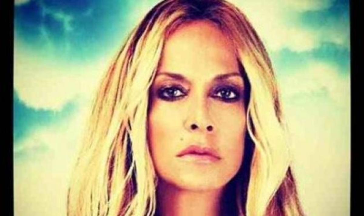 Άννα Βίσση: Δες με ποιον βρίσκεται στο αεροπλάνο!