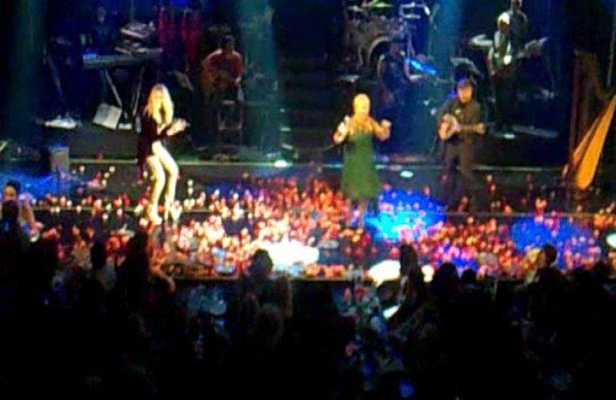 ΑΠΟΚΛΕΙΣΤΙΚΟ: Η Μ. Λίντα τραγουδάει Καρβέλα με την Άννα!