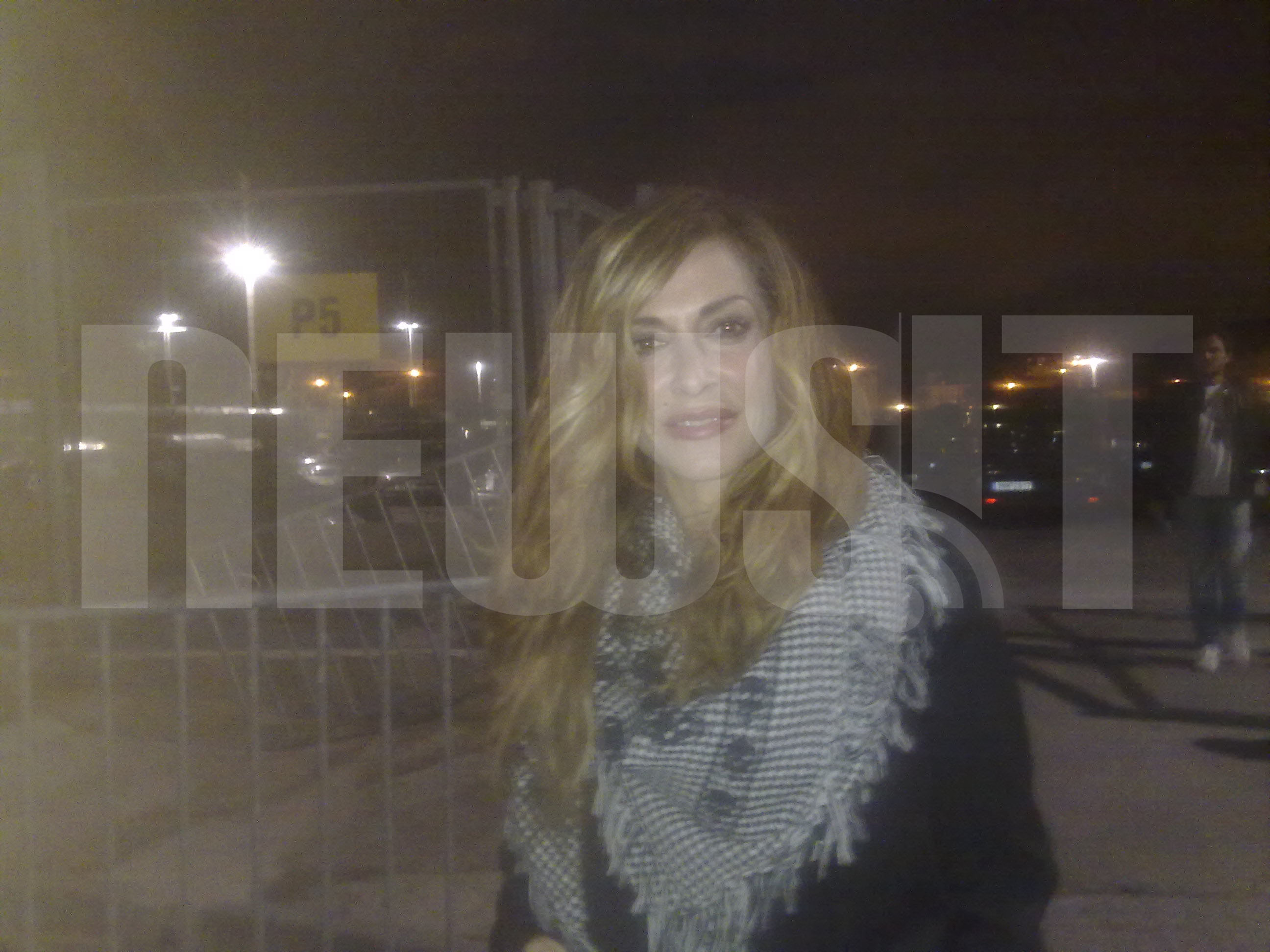 Η Βίσση τραγούδησε για τους δημοσιογράφους