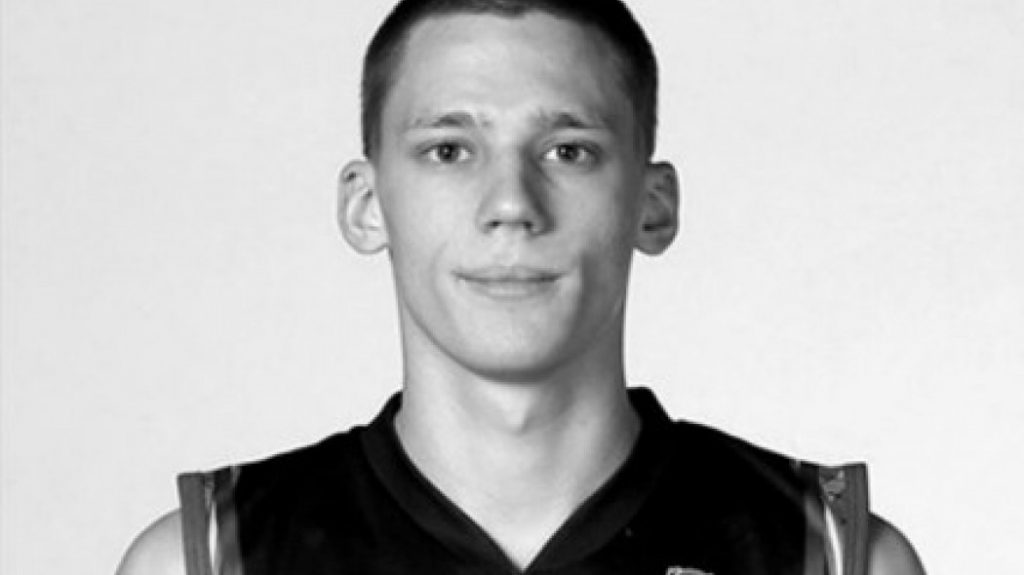 Τραγωδία με 20χρονο Ρώσο βολεϊμπολίστα! Έπεσε από τον 15ο όροφο