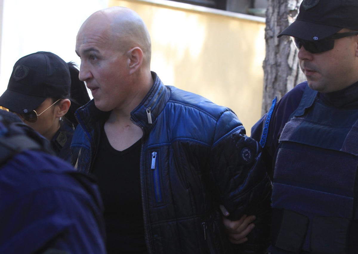 Βλαστός στον ανακριτή: Η Λίτσα λέει ψέμματα – Εκφοβισμός η βόμβα σε δικαστικό