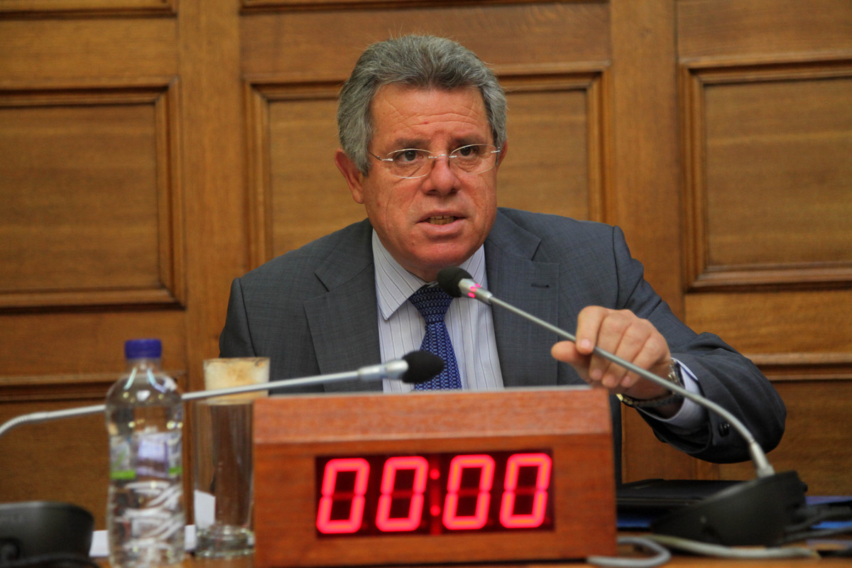 Ο Γιώργος Βλάχος επιμένει για έκτακτο συνέδριο και αλλαγή ηγεσίας