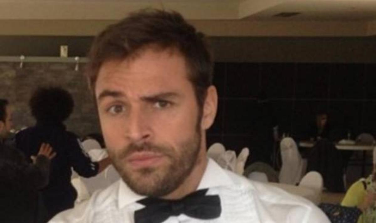 Γιατί ντύθηκε γαμπρός ο Δημήτρης Βλάχος;