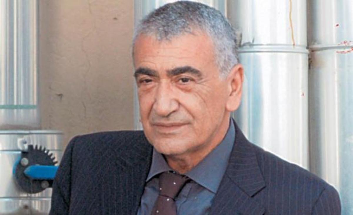 Δείτε την κατά πολλά χρόνια νεότερη σύζυγο του Γιώργου Βογιατζή