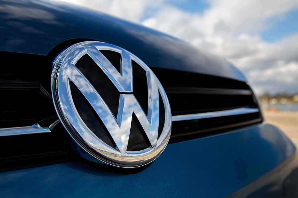 Το ενδεχόμενο προσφυγής κατά της VW για το σκάνδαλο παραποίησης των εκπομπών ρύπων εξετάζουν γερμανικά κρατίδια